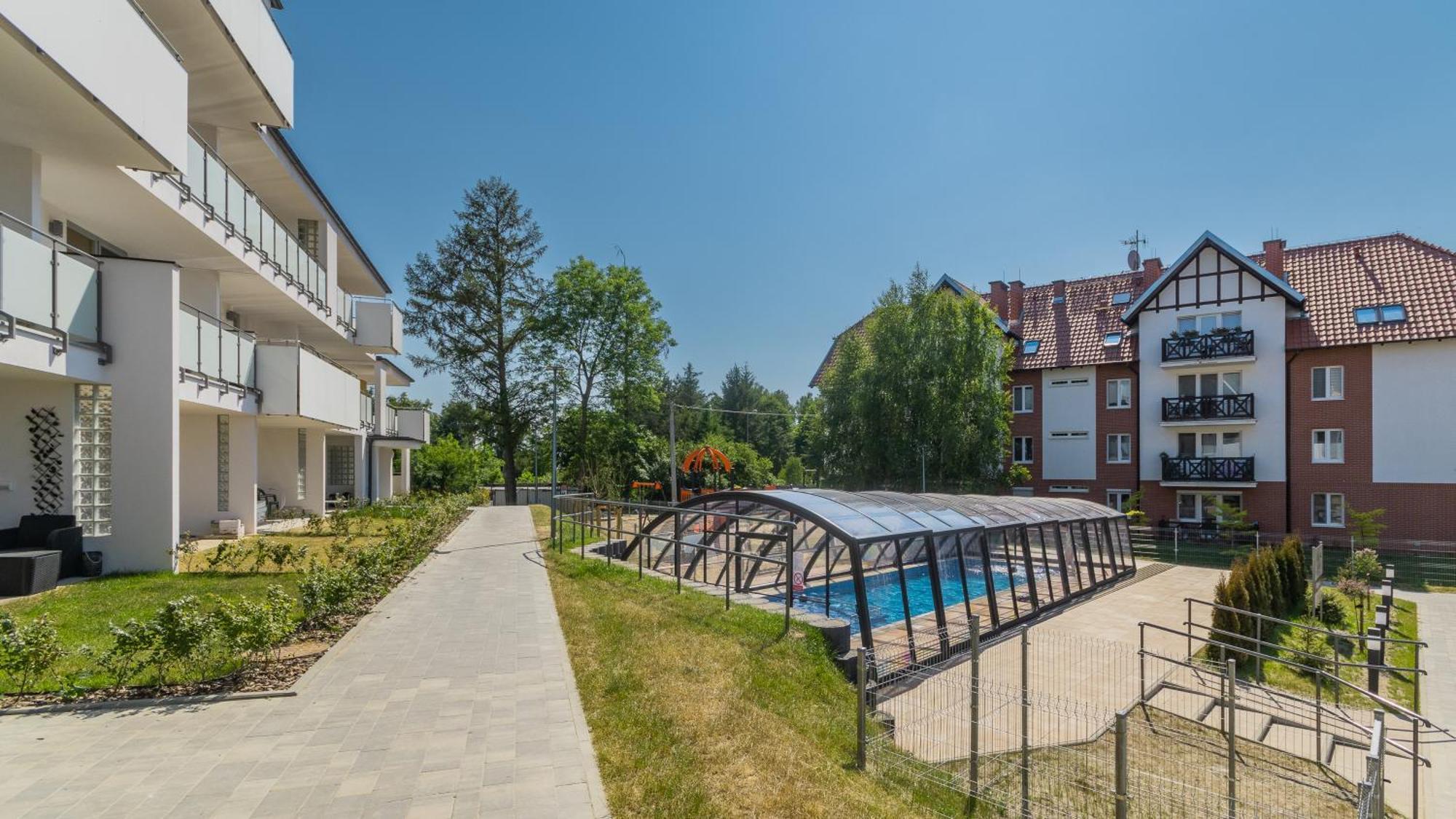 Apartamenty Sun & Snow Baltic Garden Z Basenem I Placem Zabaw 斯图托沃 外观 照片